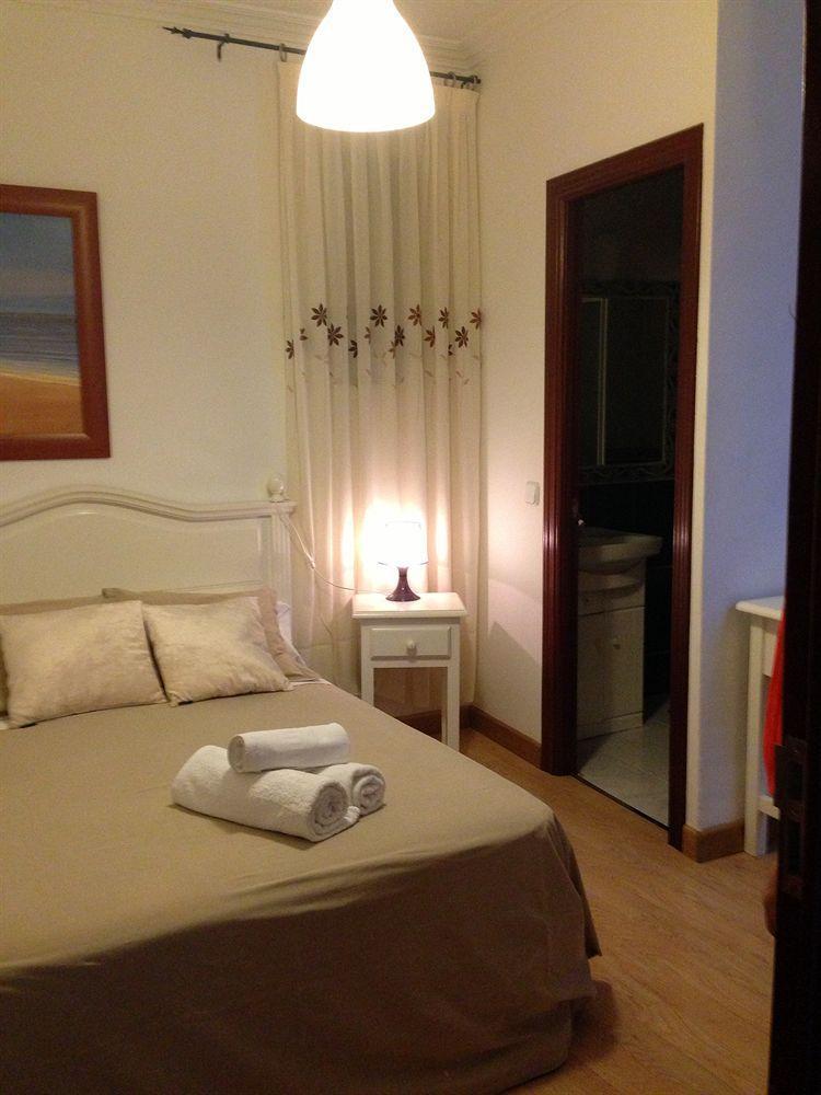 Hostal La Estrella Мадрид Екстериор снимка